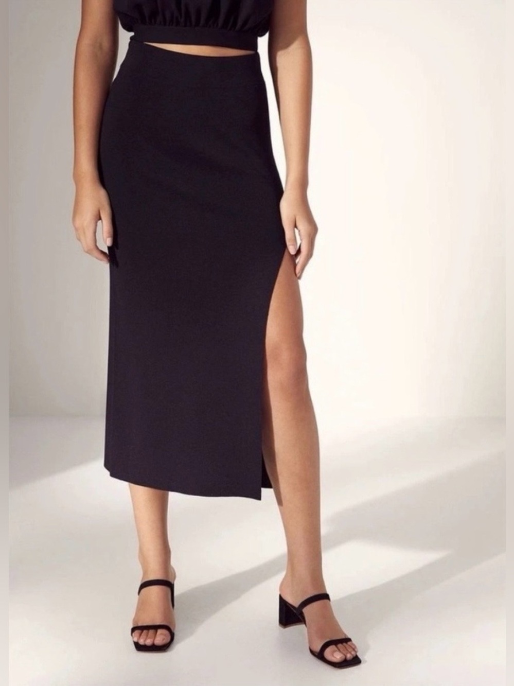 Aritzia Wilfred Black Knit Skirt Sz XS